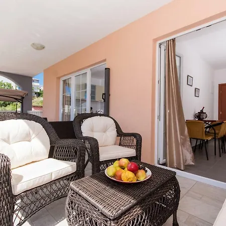 Bozana Appartement *
