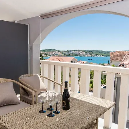 Bozana Apartment Trogir