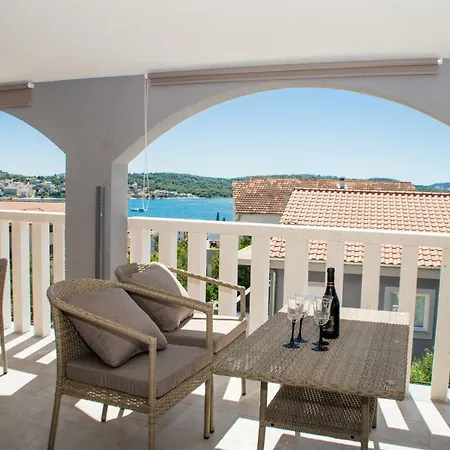 Bozana Apartman Trogir