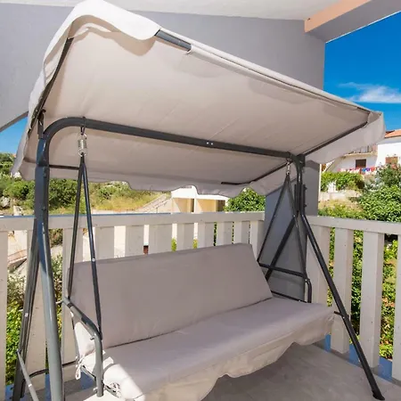 Bozana Lägenhet Trogir