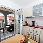 Bozana Apartment *