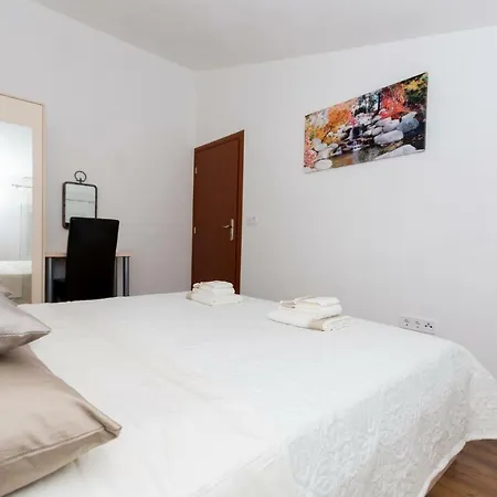 Apartament Bozana *